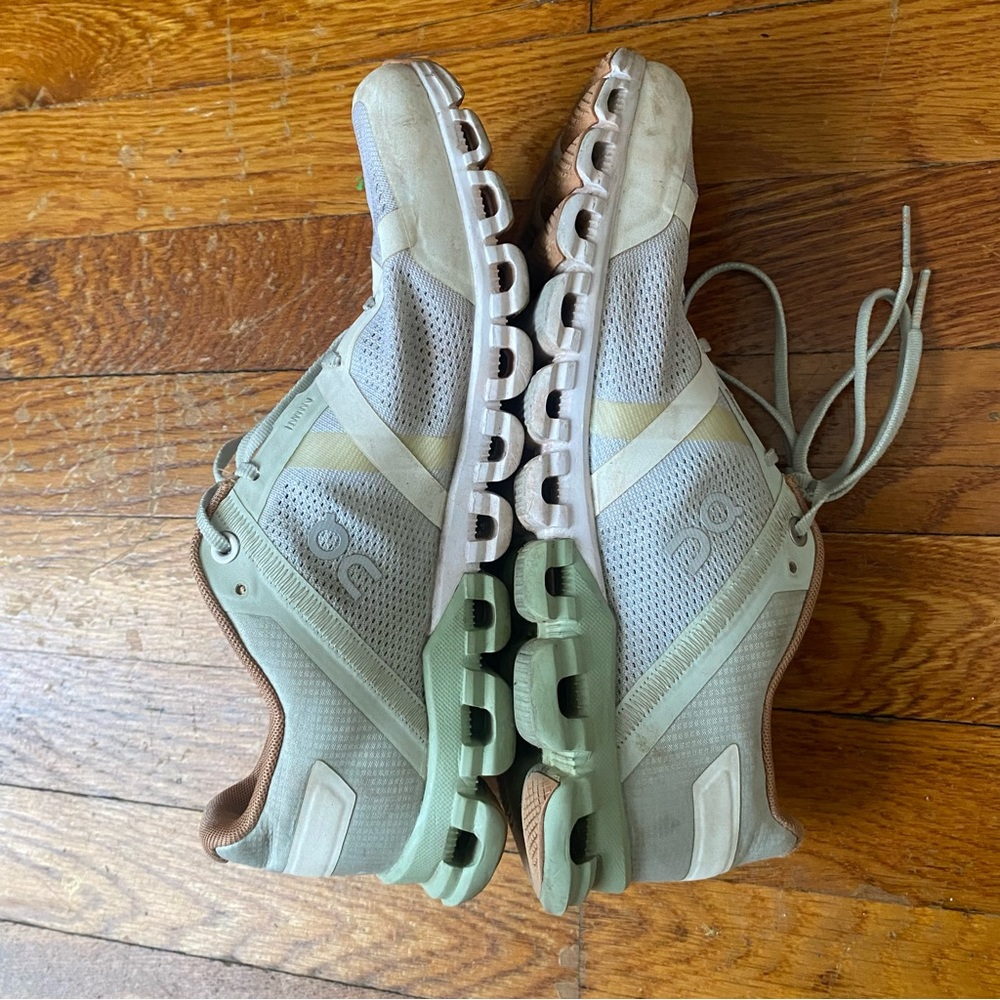 Size W6 on running sneakers- white and sage green